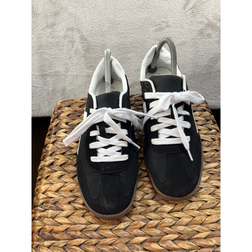 No Boundaries White Black Tennis Shoes 9 1/2 Lace Up TA